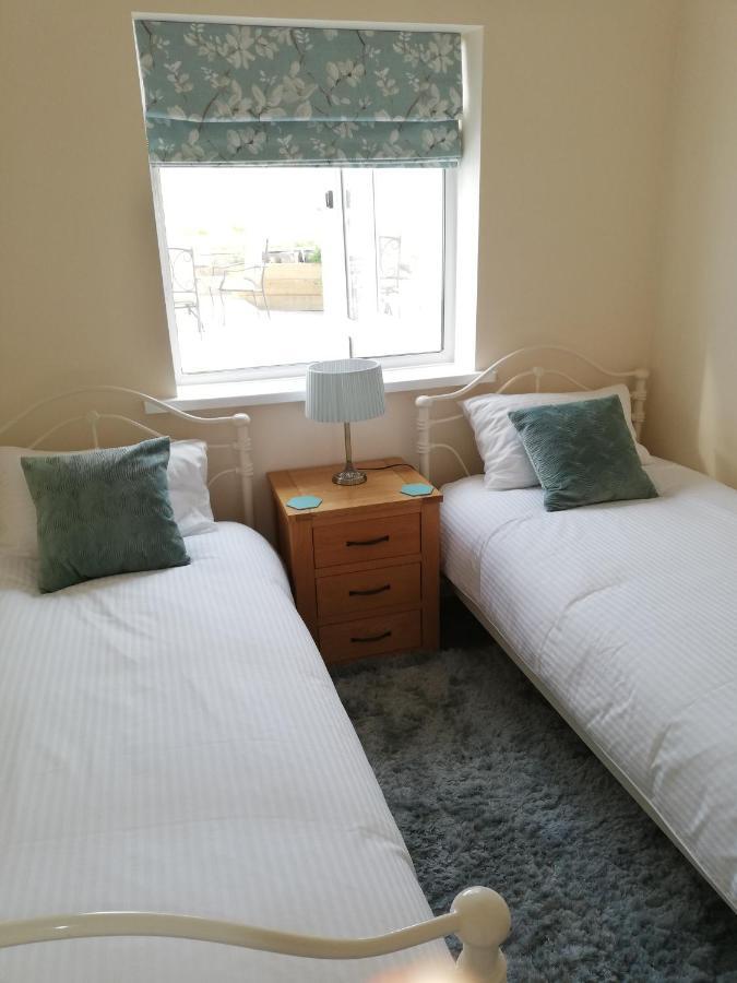 Holiday home Immaculate Inviting Light And Airy 2-bed *