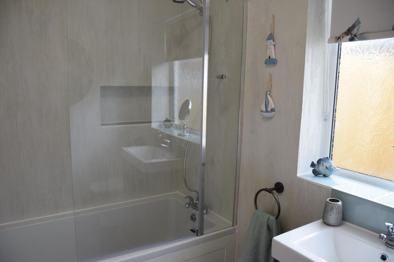 Immaculate Inviting Light And Airy 2-bed Holiday home Tibshelf